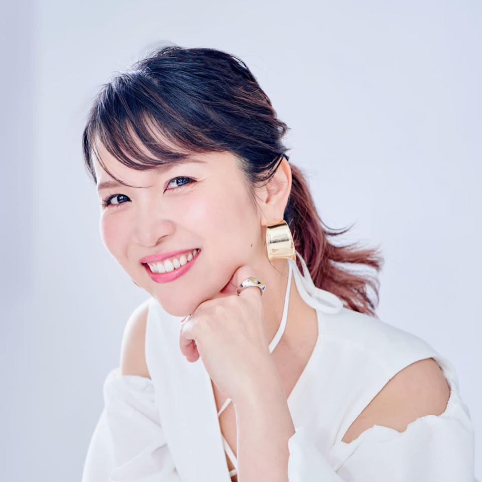 お顔のマジシャンさおり